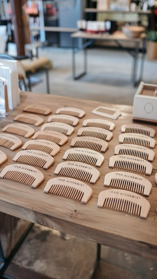 Oud Alchemist beard comb